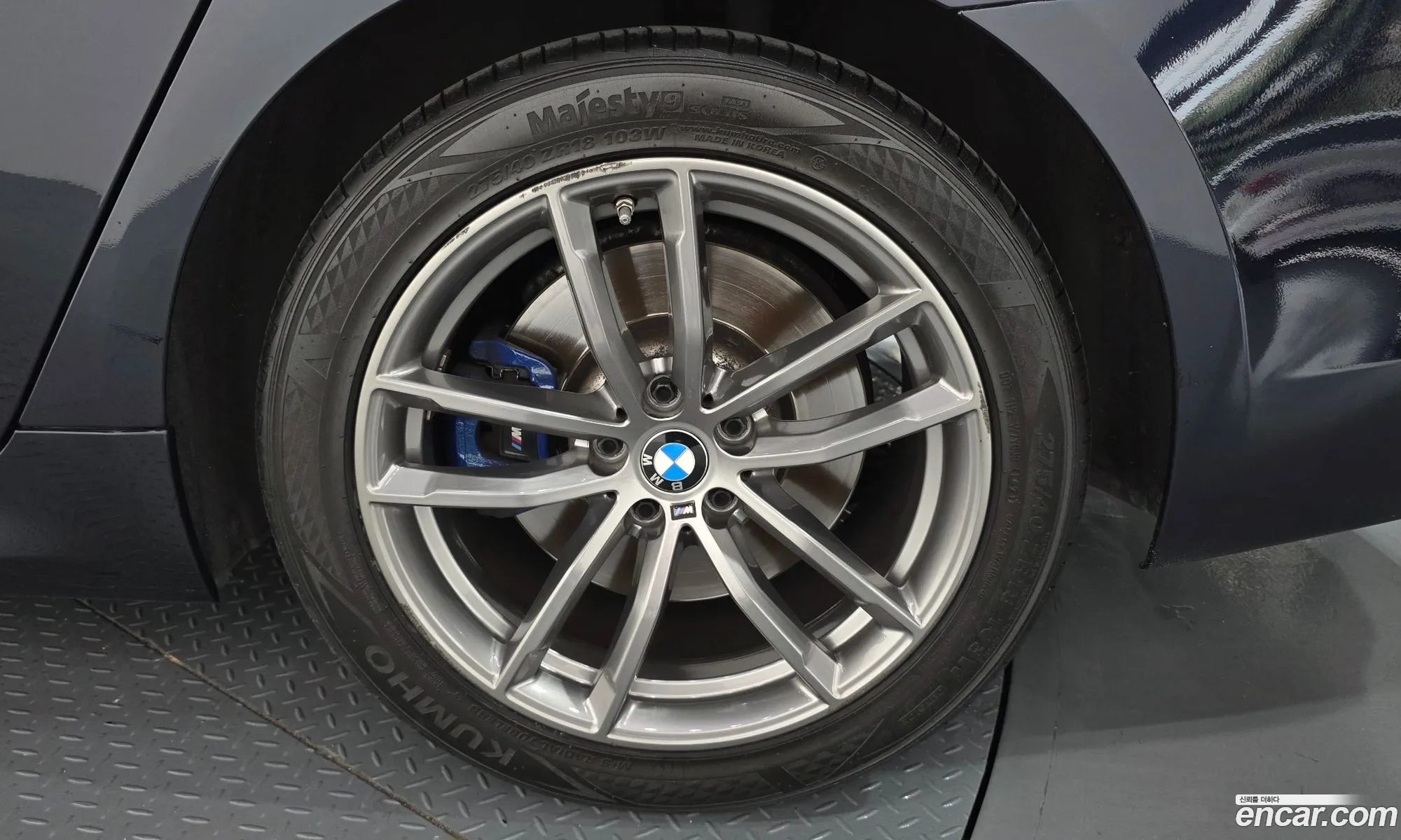 BMW 5 Series 2018 WBAJD9109JWC81919 — 34