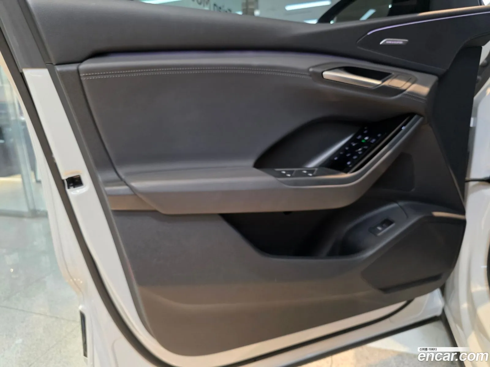 Audi Q6 e-tron 2025 — 5