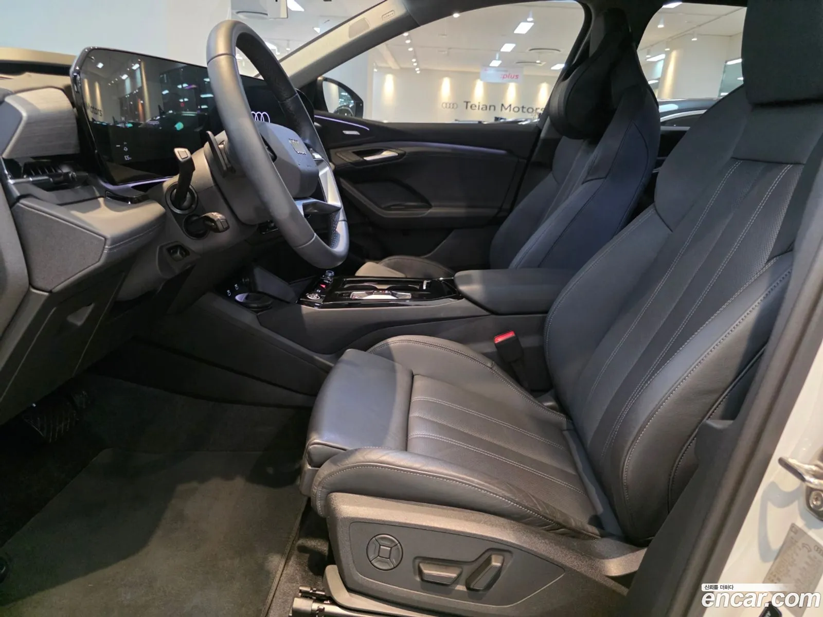 Audi Q6 e-tron 2025 — 11