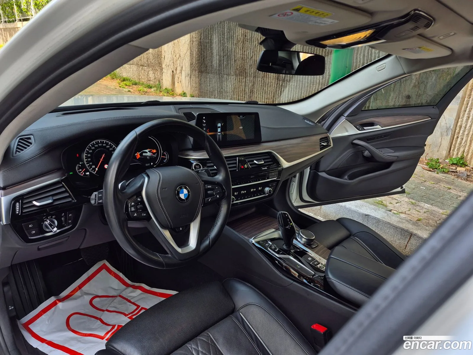 BMW 5 Series 2018 — 11