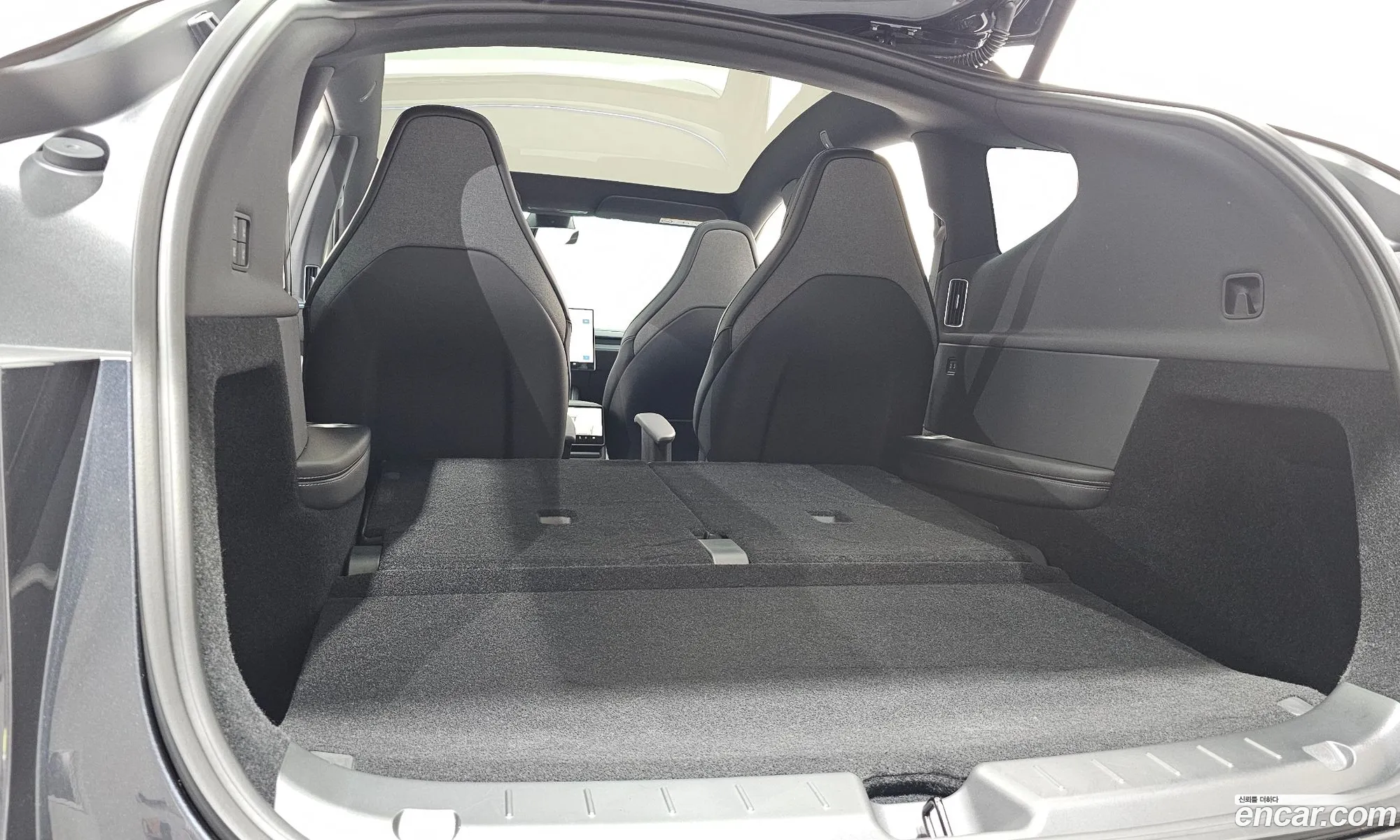 Tesla Model Y 2026 LRWYGCEK9TC682855 — 27