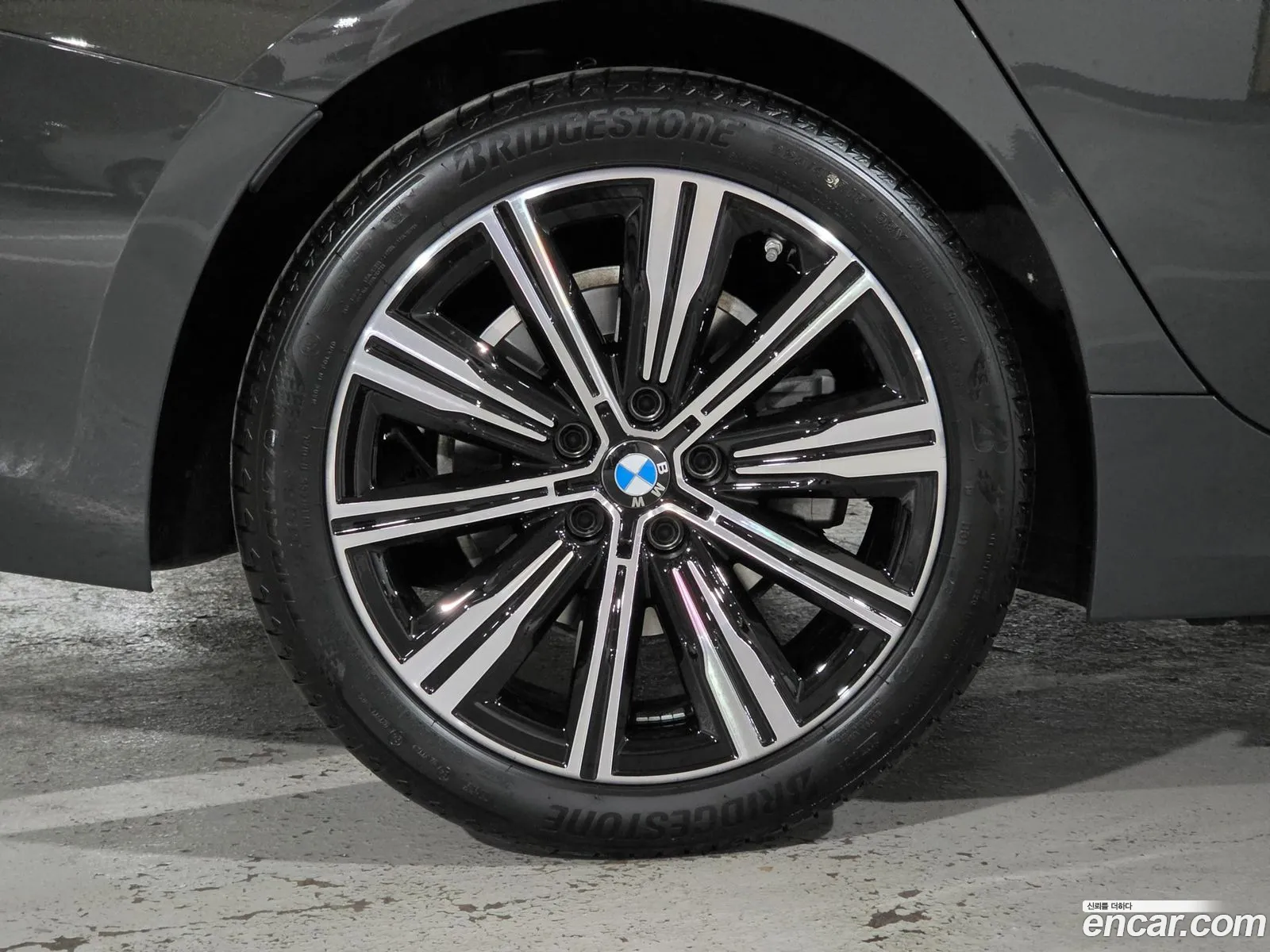 BMW 3 Series 2025 — 8
