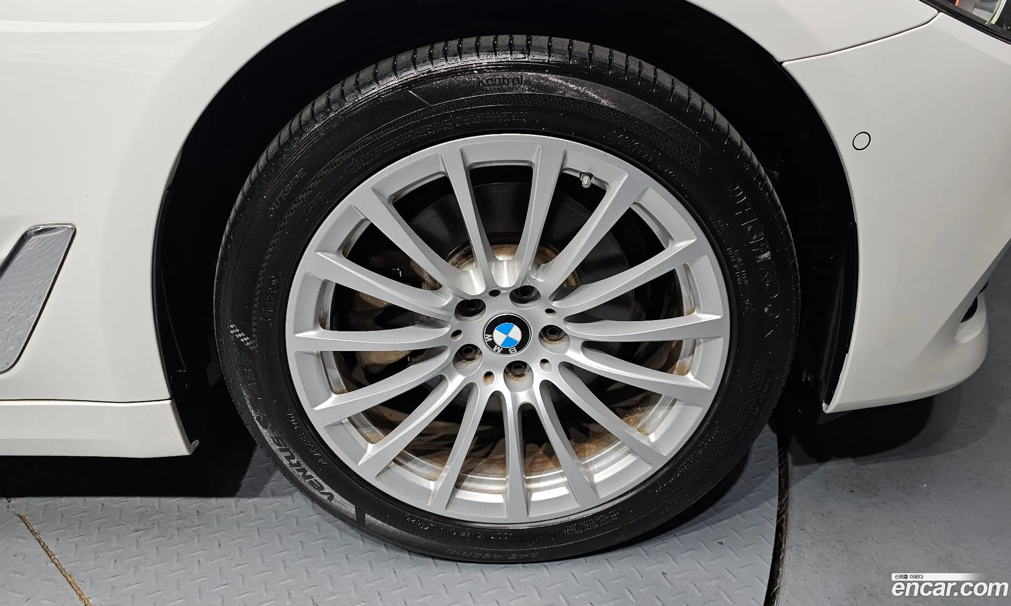 BMW 5 Series 2020 — 2