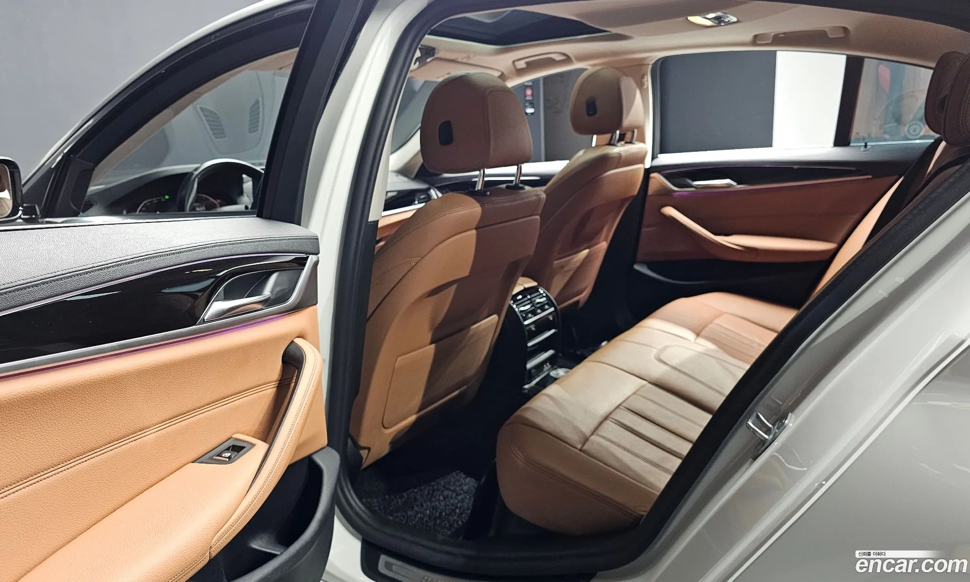 BMW 5 Series 2020 — 27
