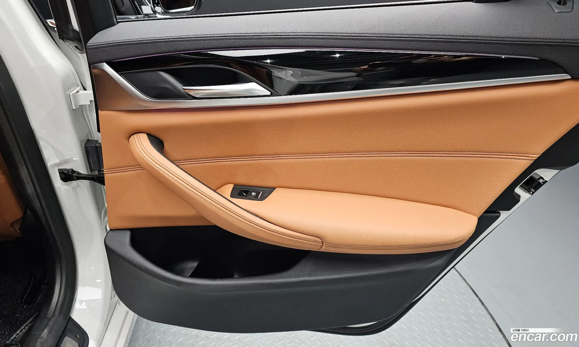 BMW 5 Series 2020 — 8