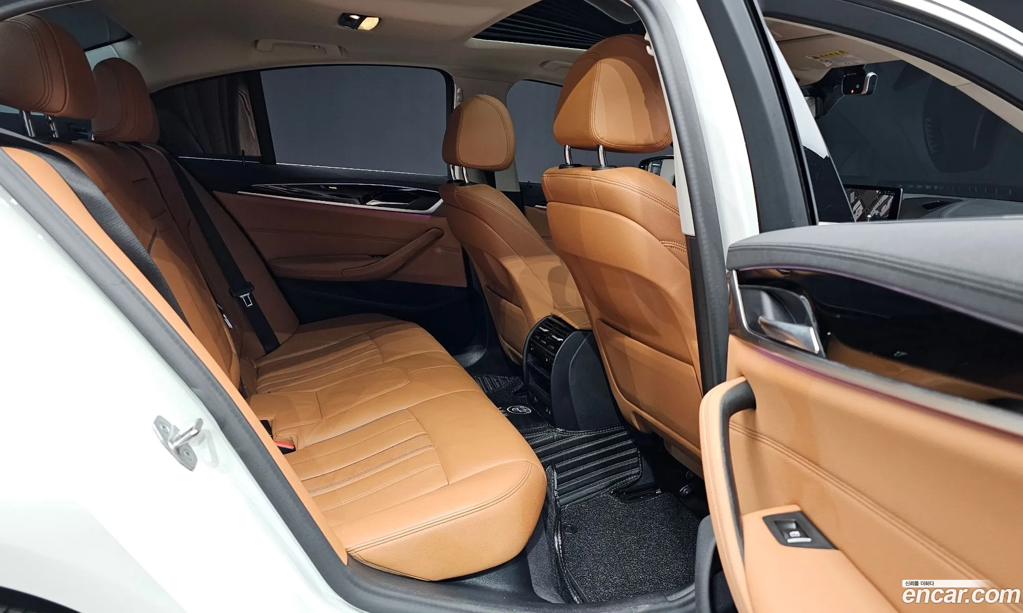 BMW 5 Series 2020 — 25