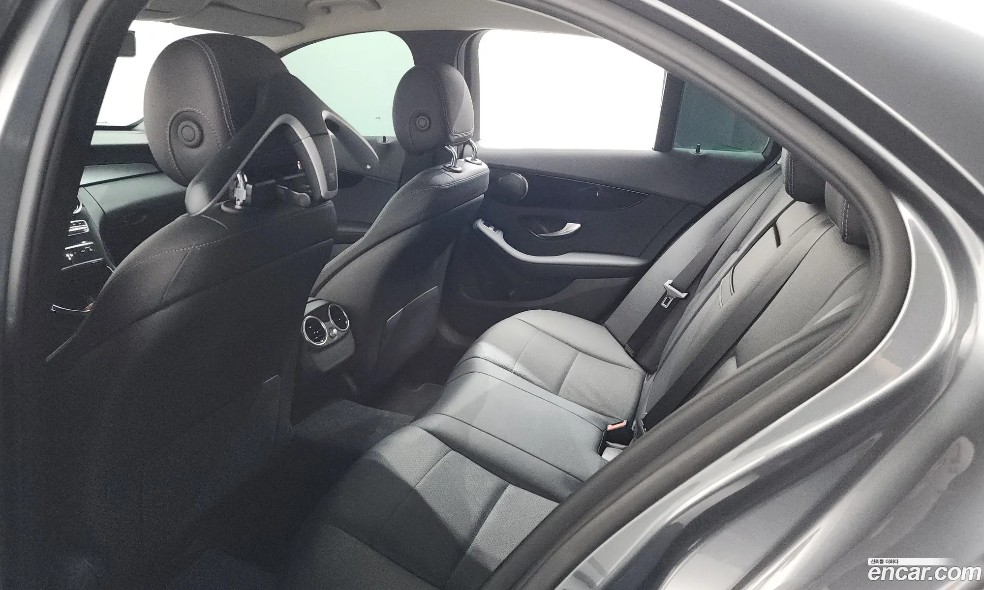 Mercedes-Benz C-Class W205 2019 — 29
