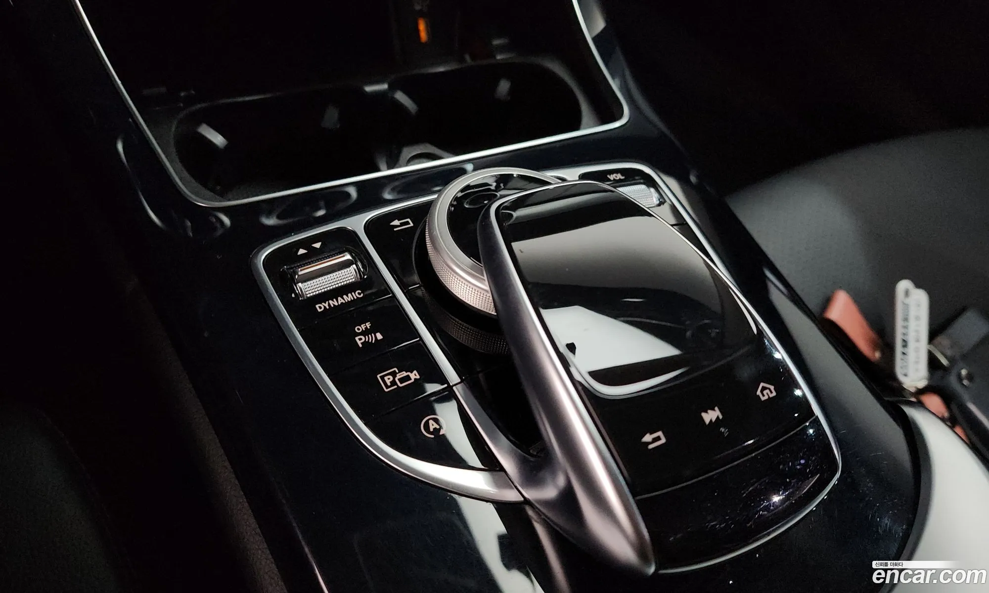 Mercedes-Benz C-Class W205 2019 — 27