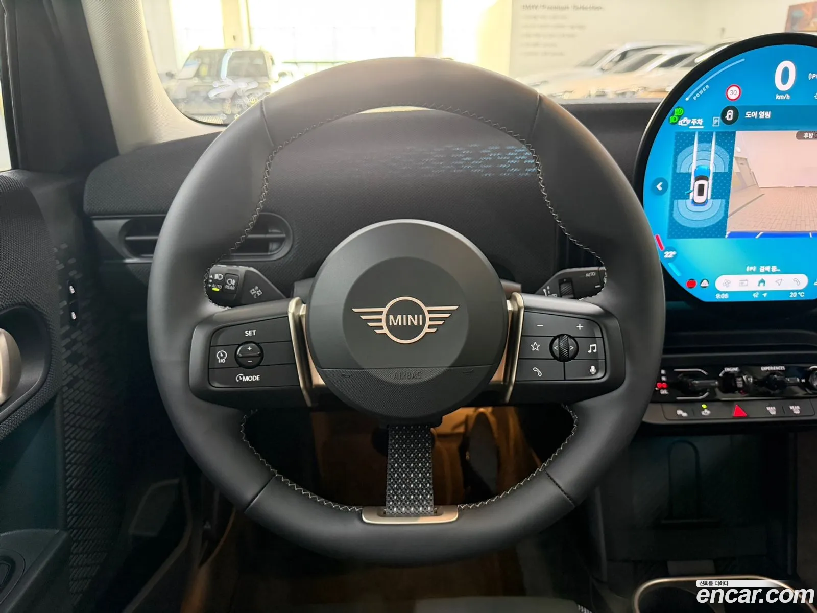 Mini Cooper C 2025 — 7