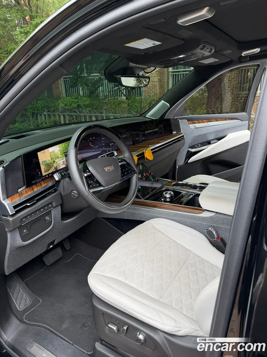 Cadillac Escalade 2025 — 3