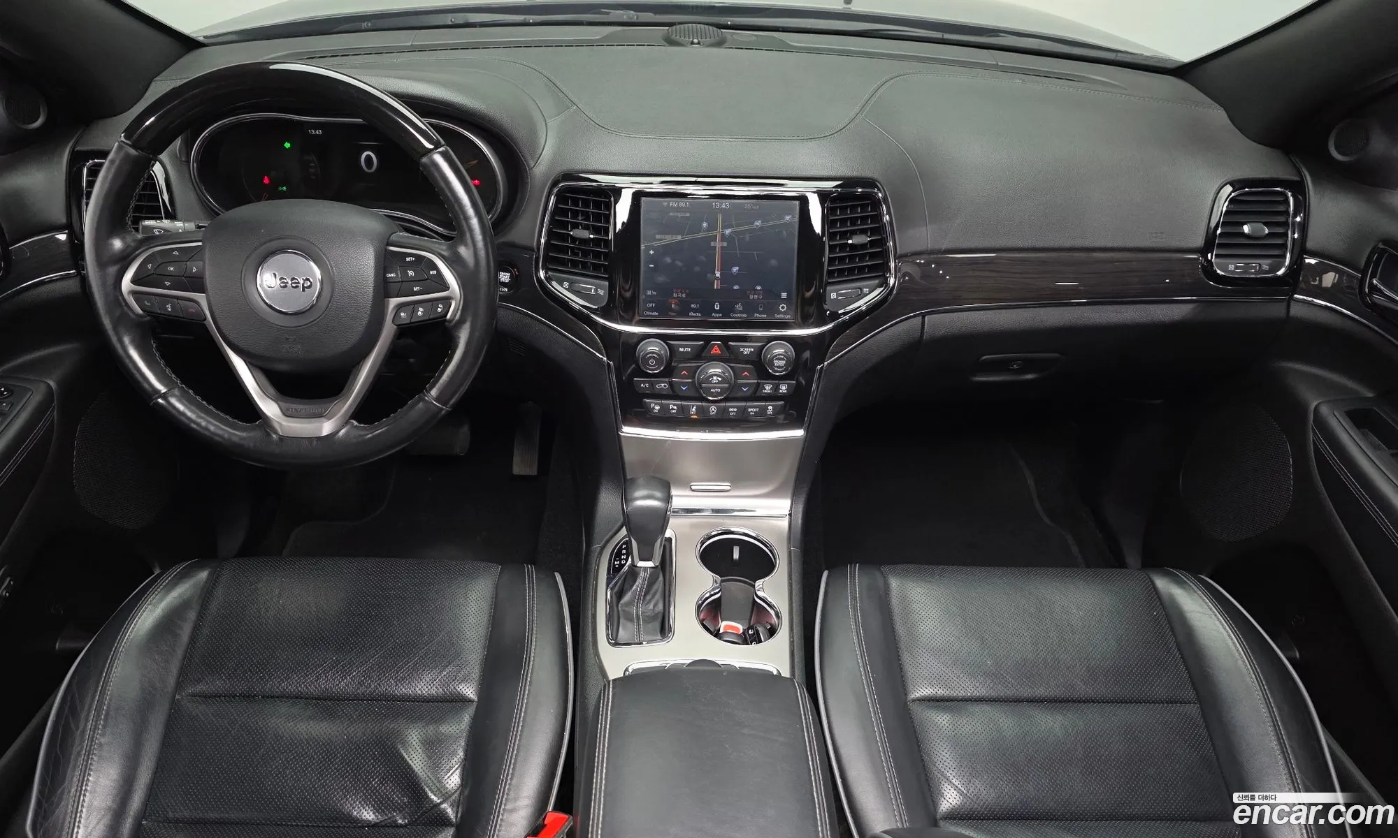 Jeep Grand Cherokee 2021 — 3