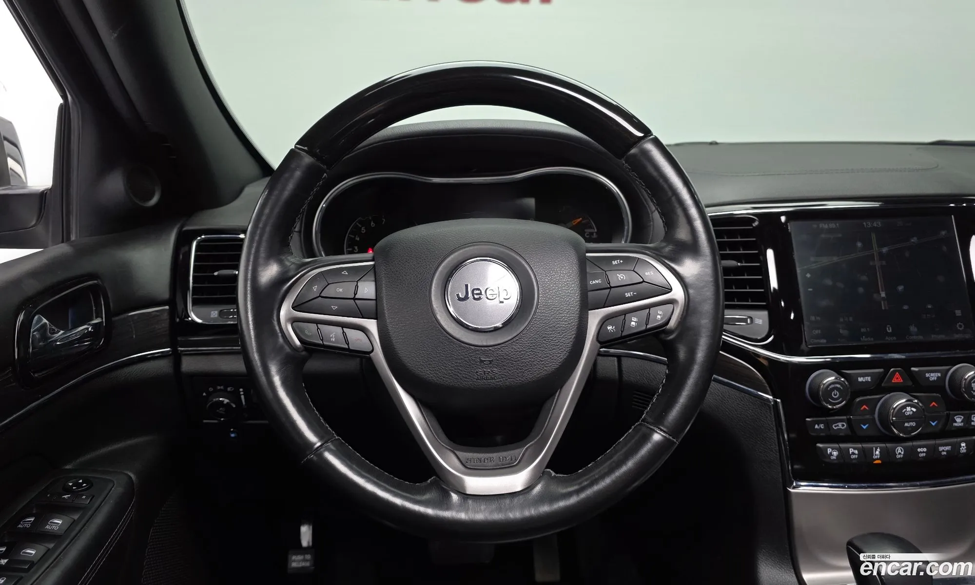 Jeep Grand Cherokee 2021 — 14