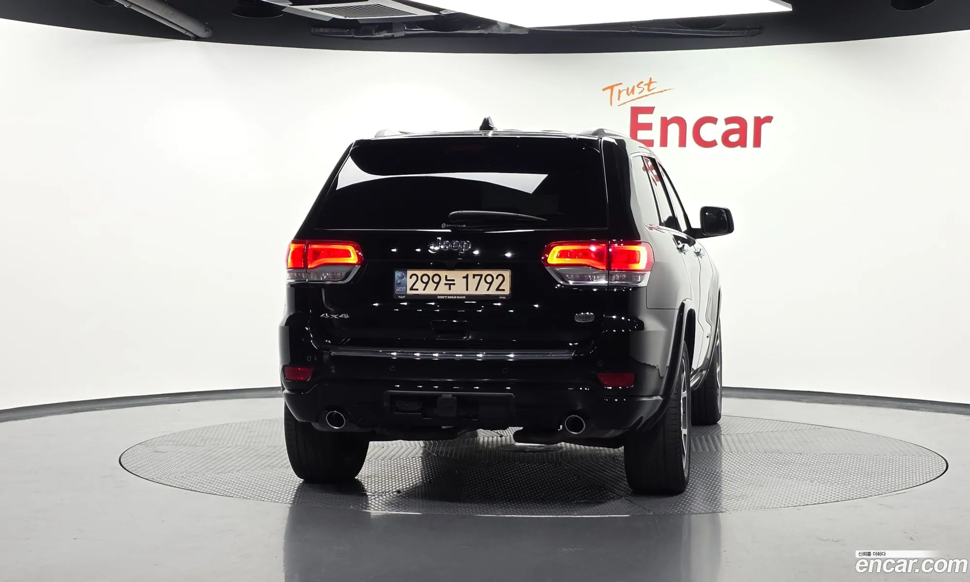 Jeep Grand Cherokee 2021 — 24