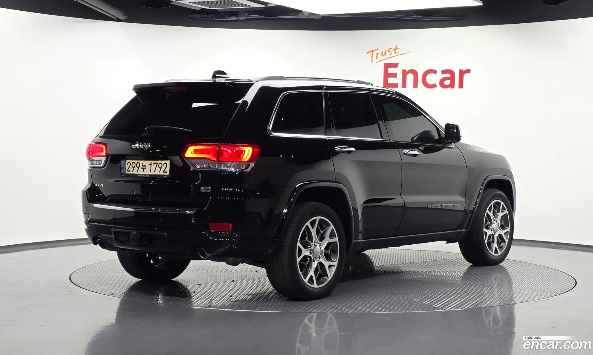 Jeep Grand Cherokee 2021 — 9