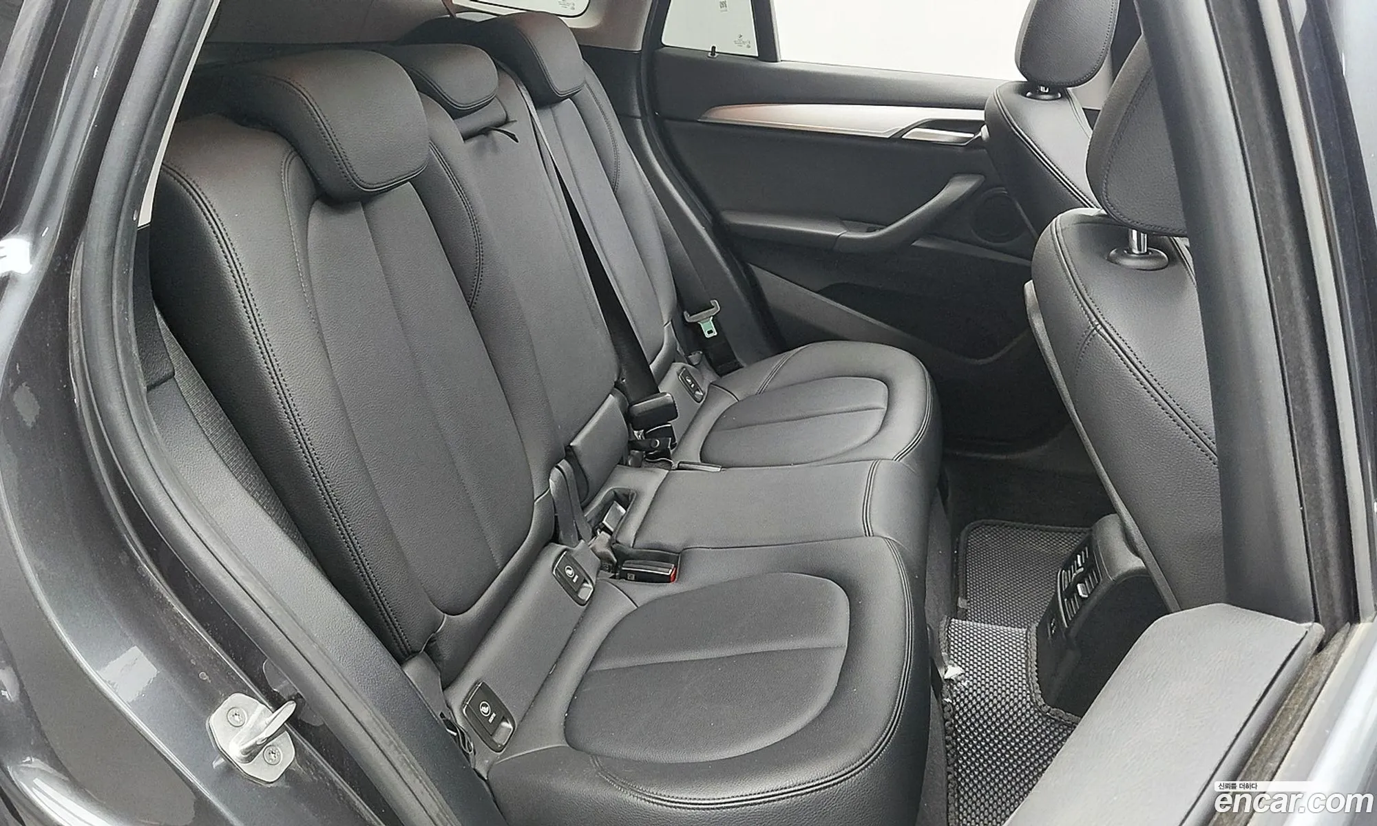 BMW X1 2020 — 17