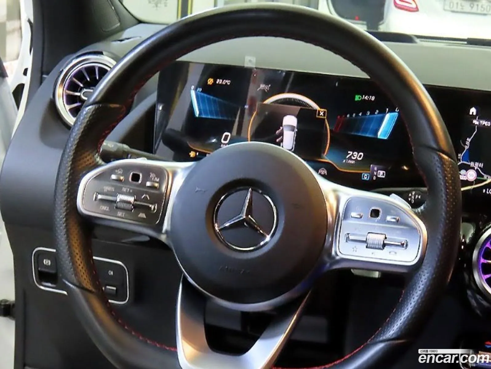 Mercedes-Benz GLA-Class H247 2021 — 15