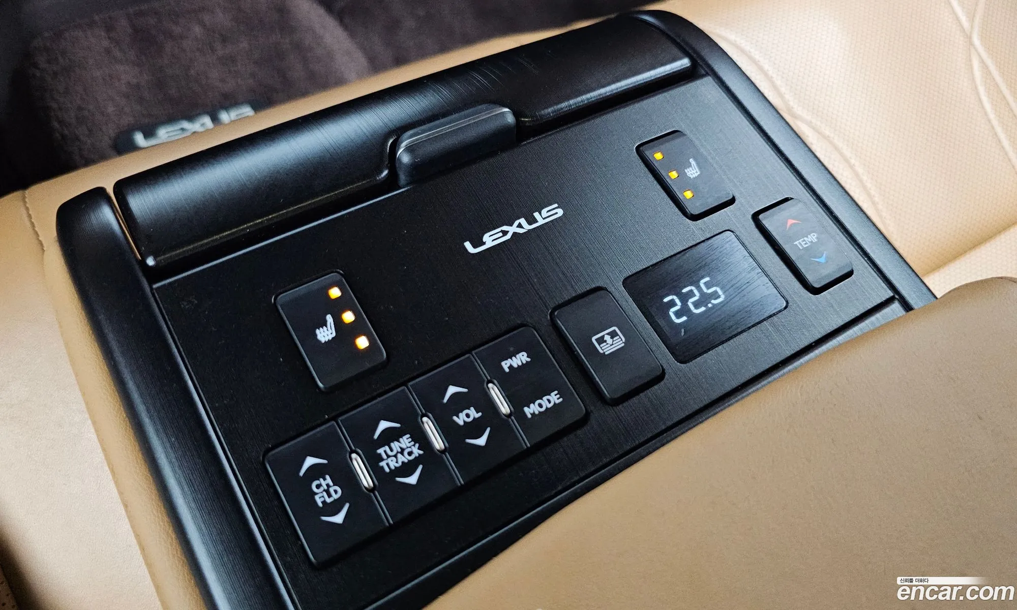 Lexus ES300h 7th Gen 2018 JTHB21B19K2005301 — 21