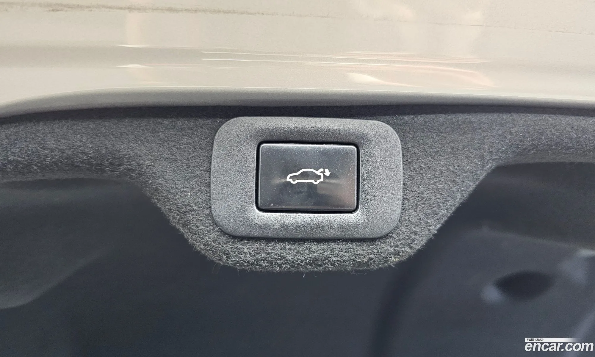 Lexus ES300h 7th Gen 2018 JTHB21B19K2005301 — 19