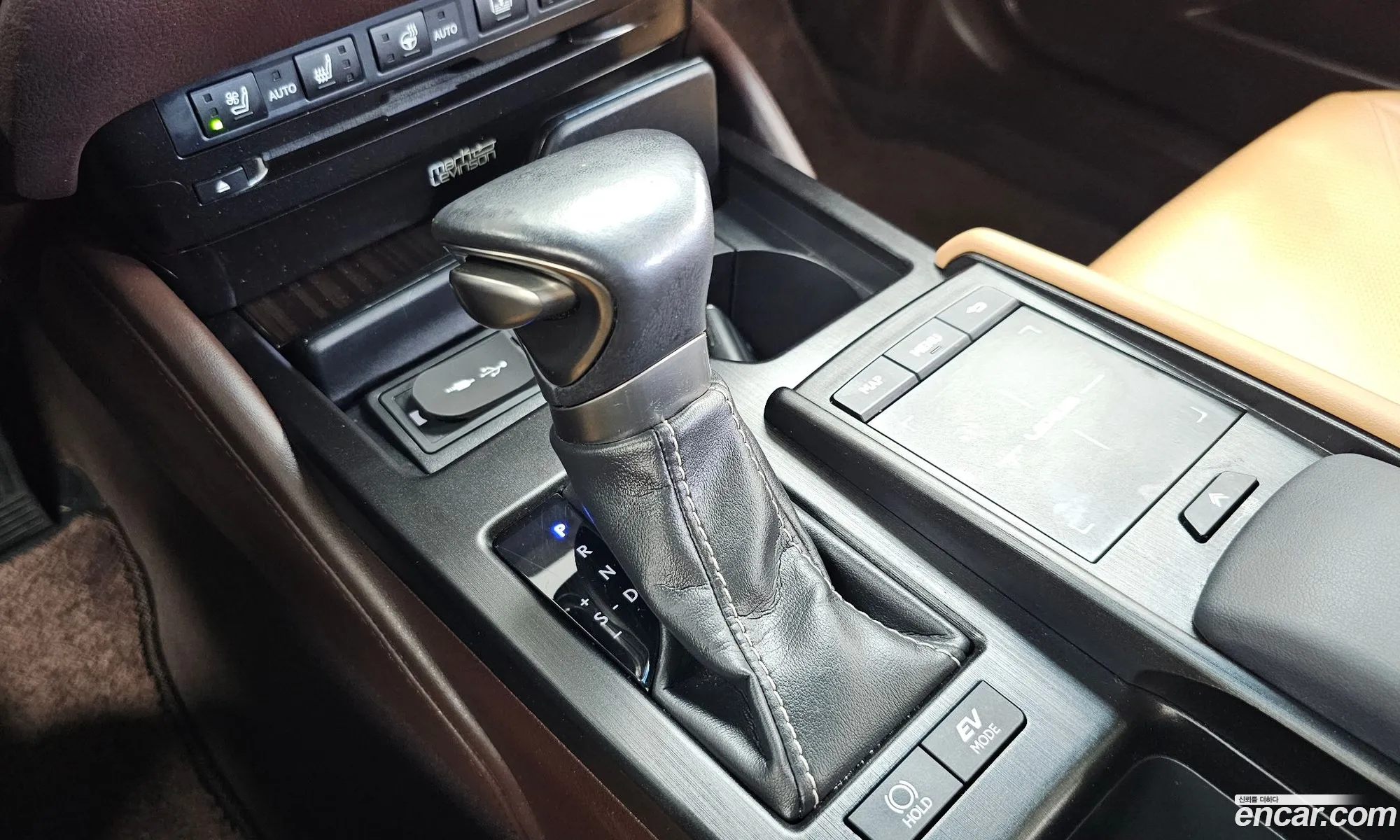 Lexus ES300h 7th Gen 2018 JTHB21B19K2005301 — 11