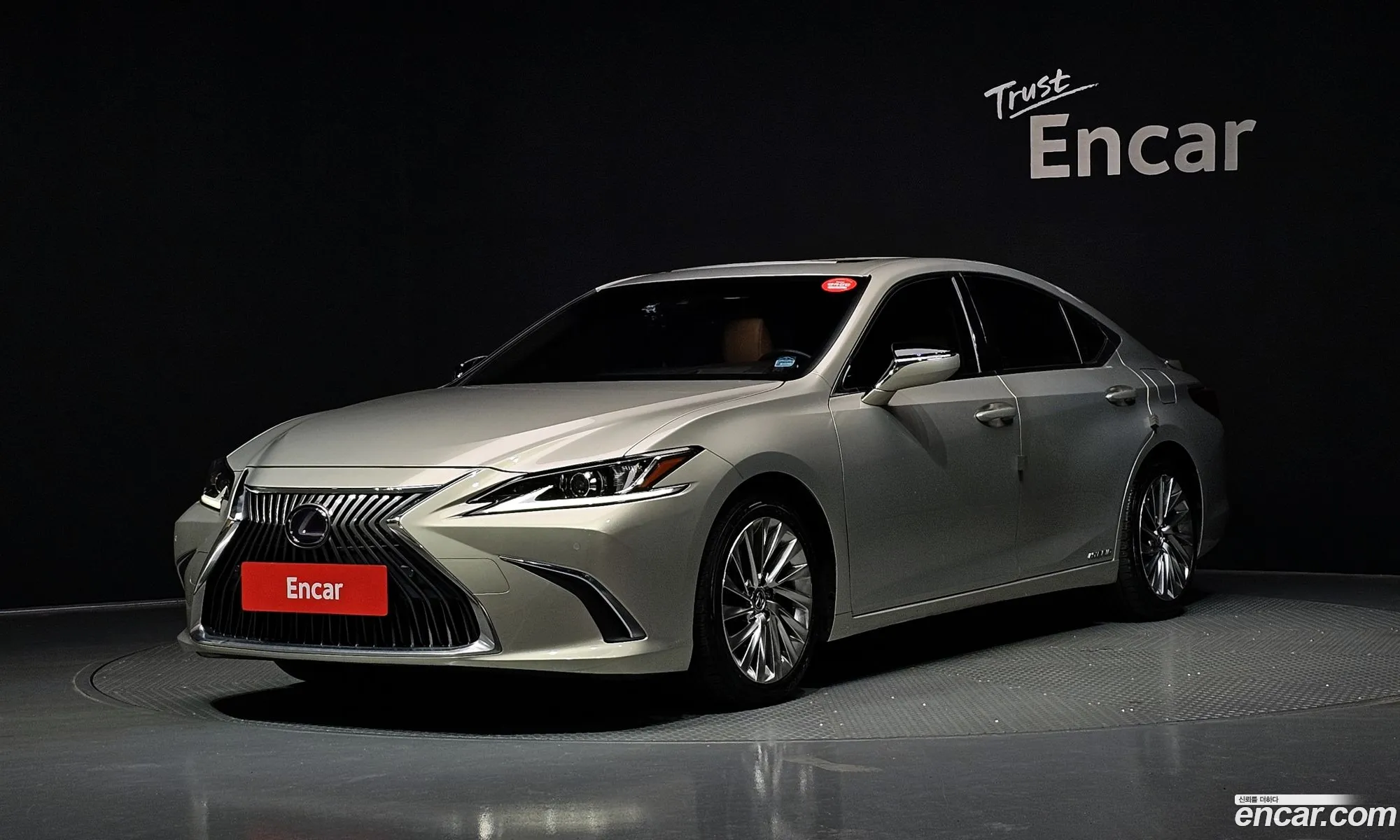 Lexus ES300h 7th Gen 2018 JTHB21B19K2005301 — 29