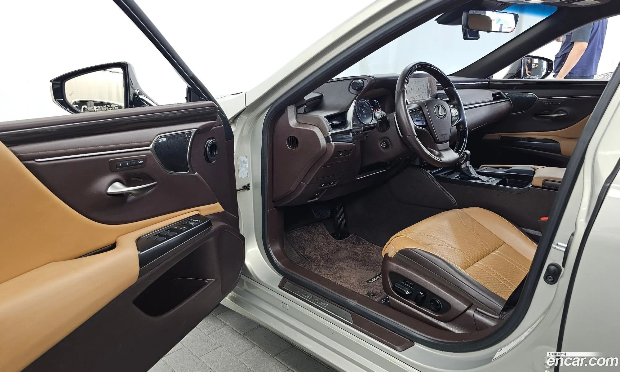 Lexus ES300h 7th Gen 2018 JTHB21B19K2005301 — 8