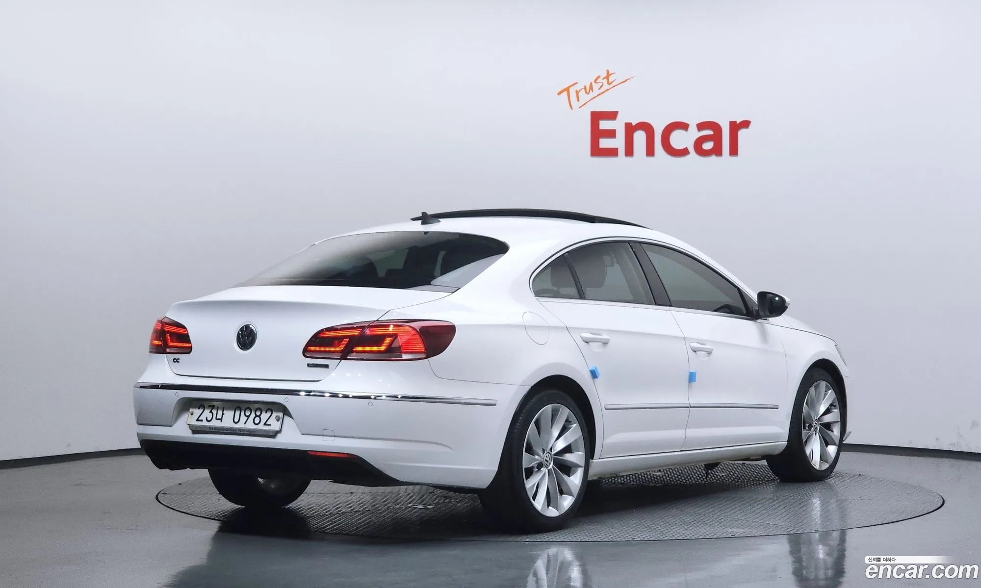 Volkswagen CC 2013 — 17