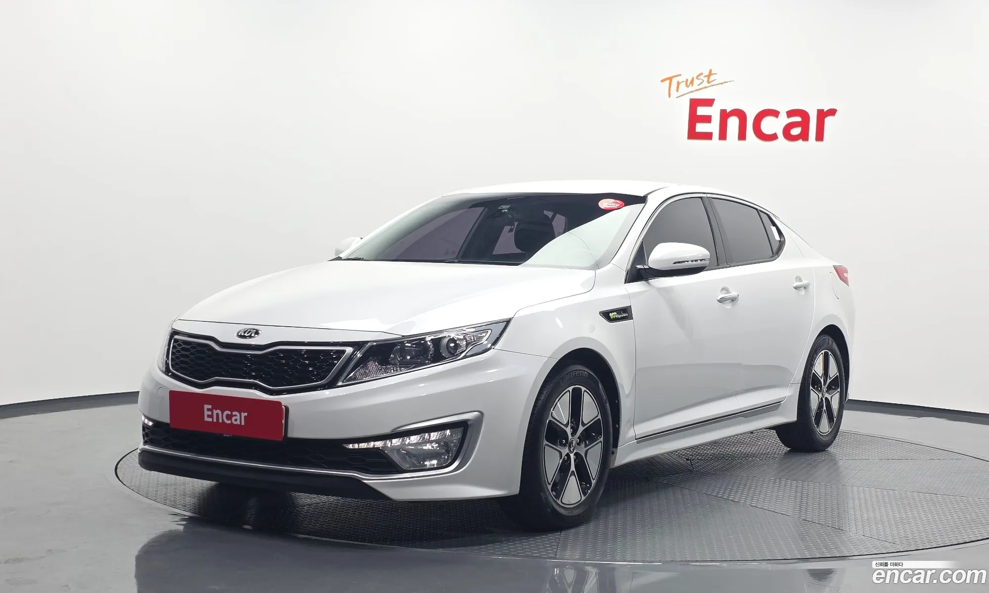 Kia K5 Hybrid 2013 — 3