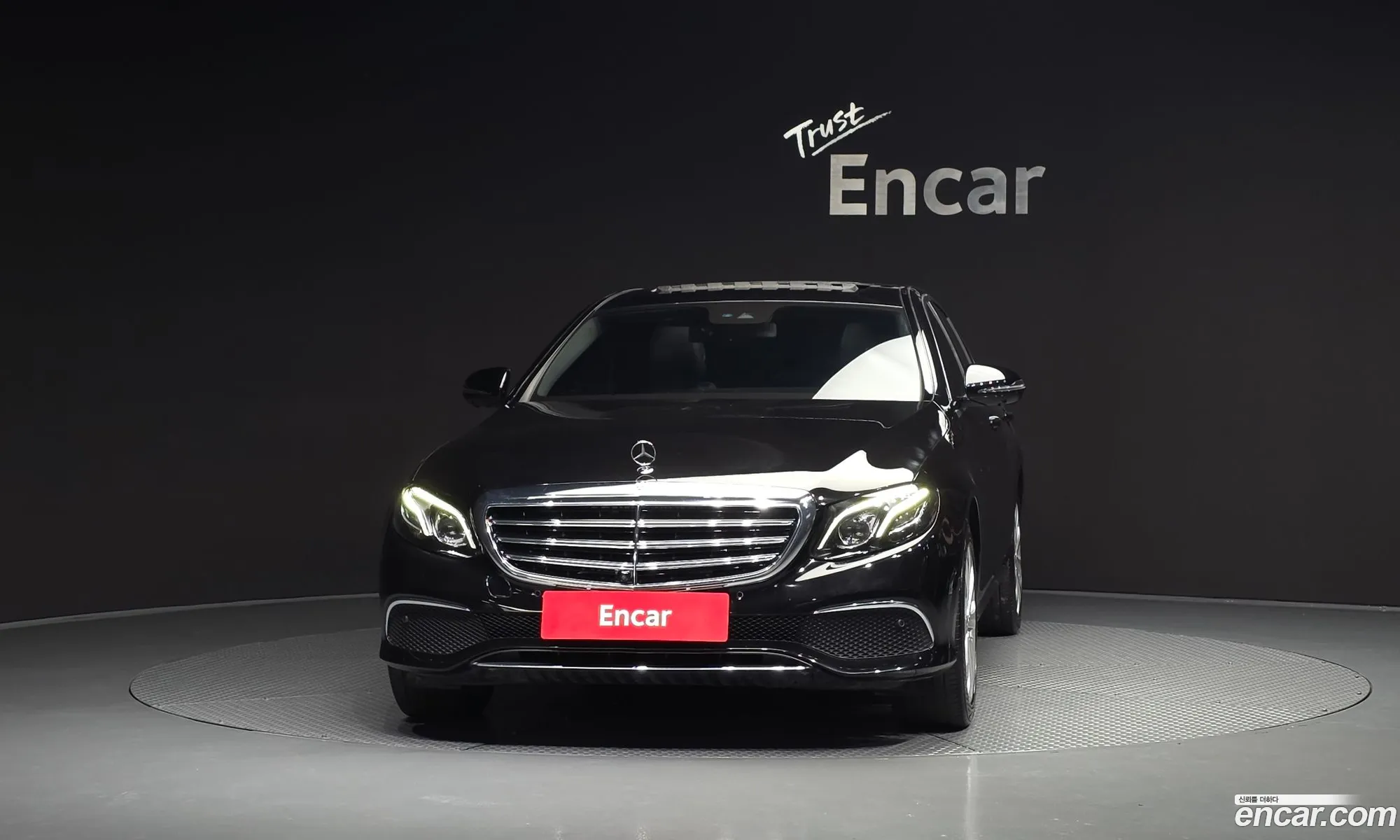 Mercedes-Benz E-Class W213 2018 WDDZF4KB7JA377275 — 5
