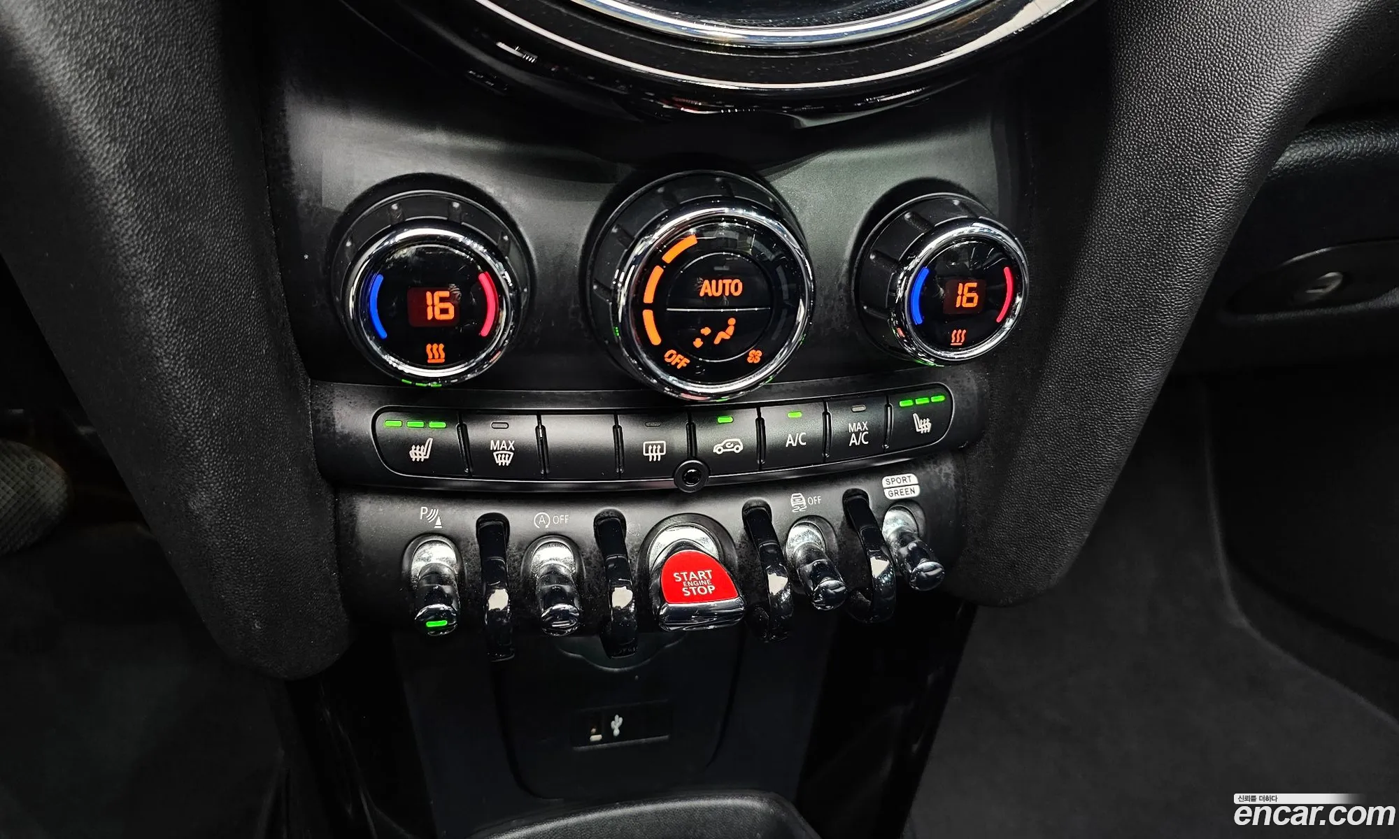 Mini Cooper Convertible 2024 WMW31DL00R3S22981 — 11