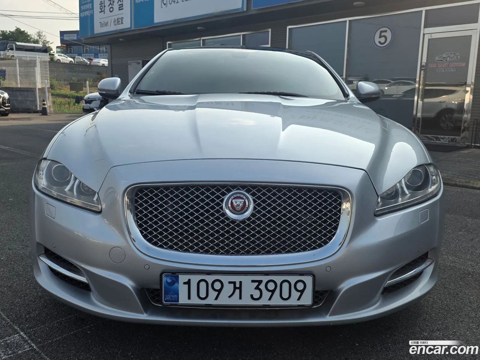 Jaguar XJ 2014 — 17