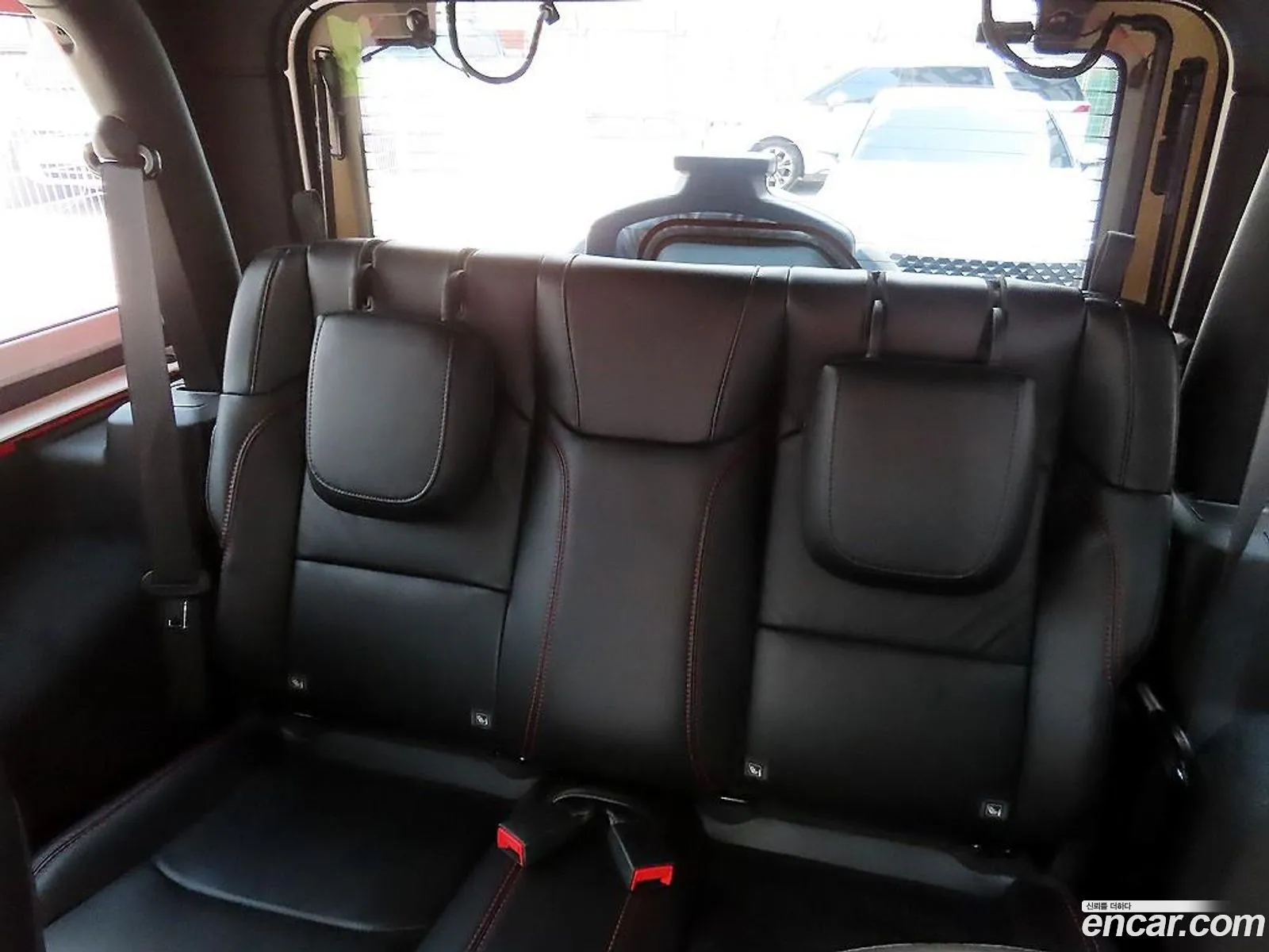 Jeep Wrangler 2020 — 13