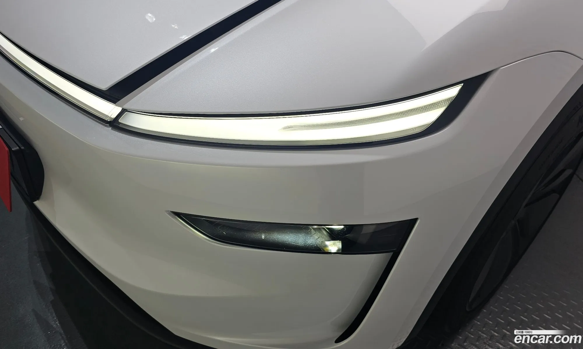 Tesla Model Y 2025 LRWYGCFJXSC053450 — 27