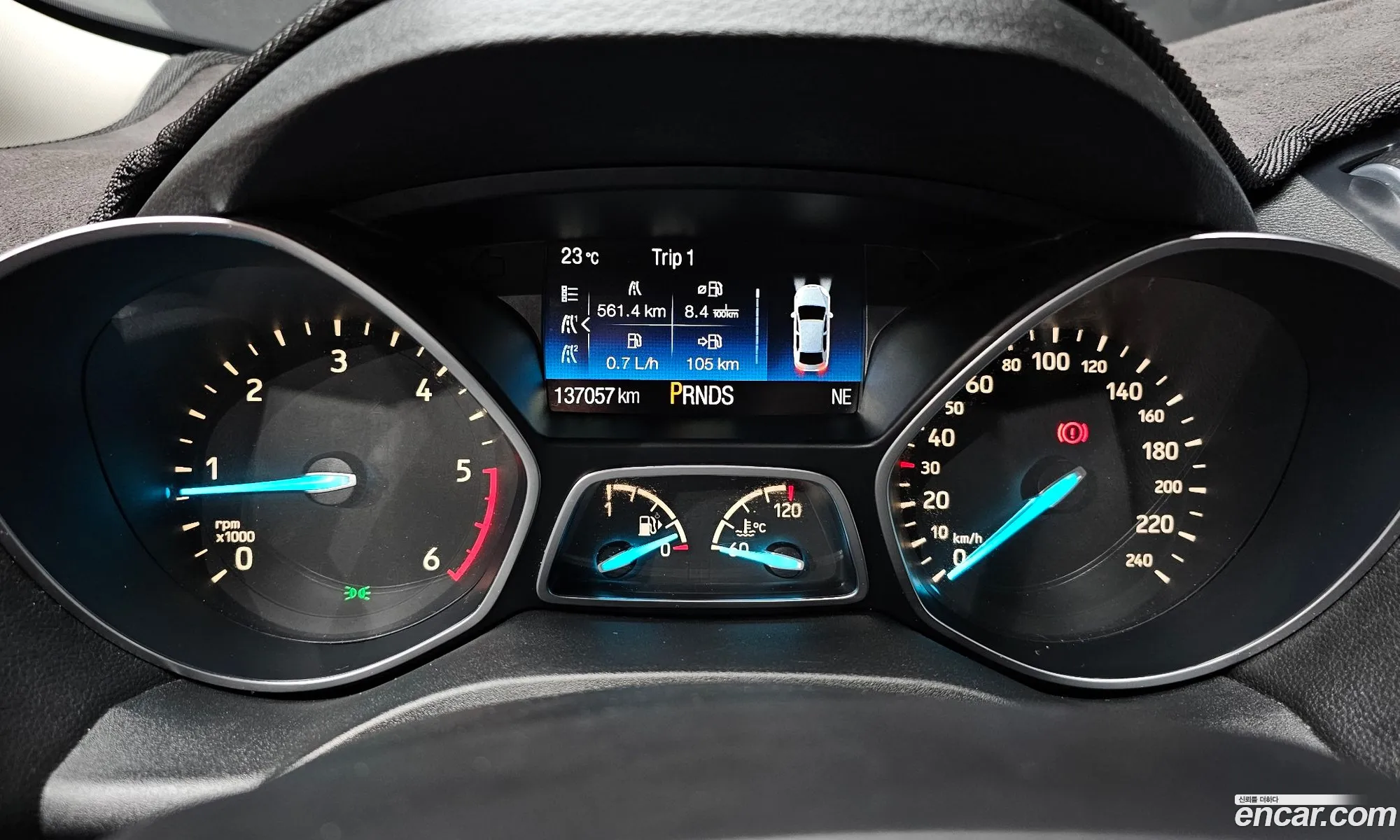 Ford Kuga 2017 WF0AXXWPMHHP13611 — 4