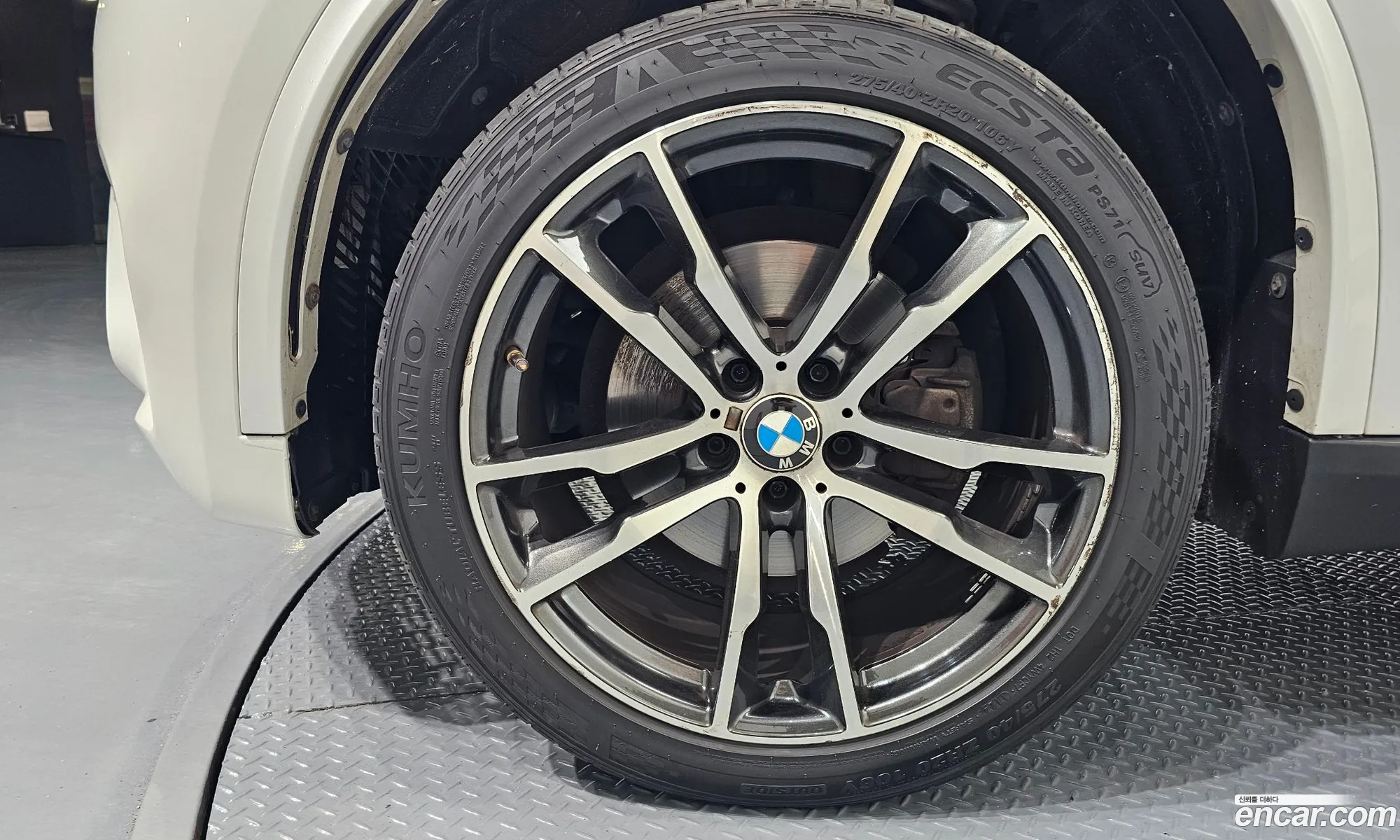BMW X5 2017 — 22