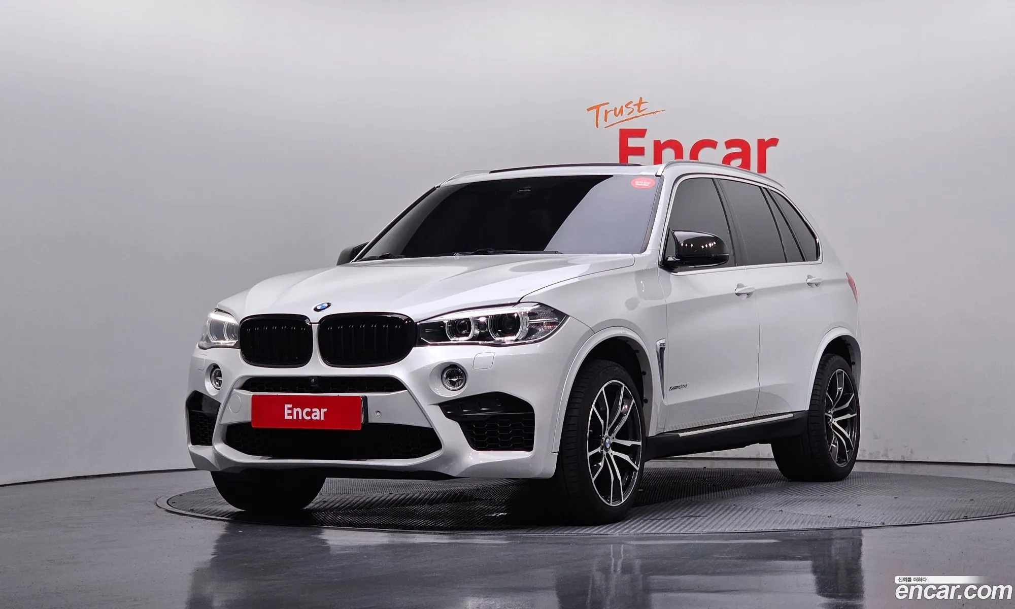 BMW X5 2017 — 29