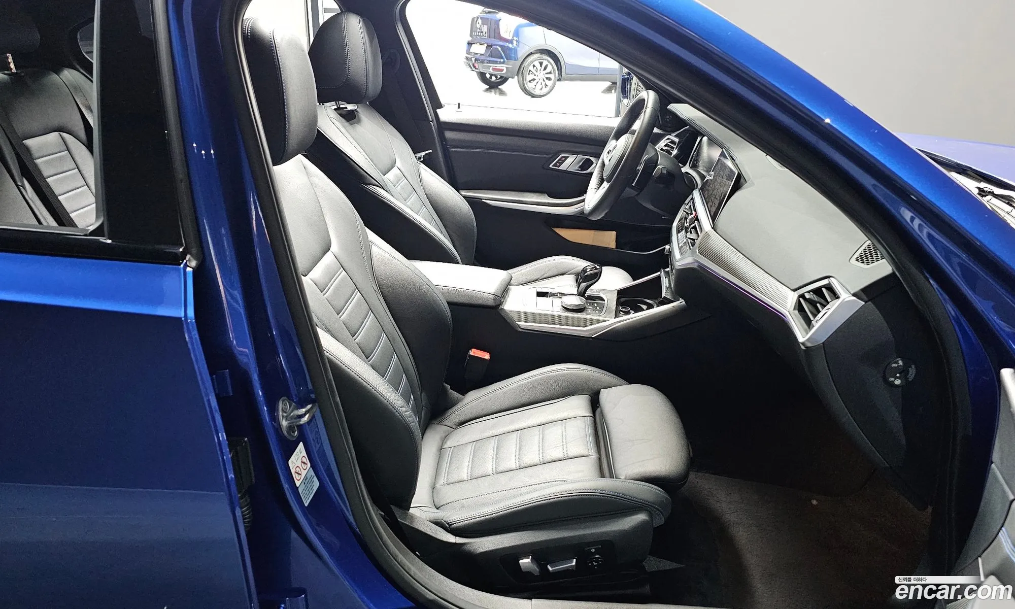 BMW 3 Series 2019 WBA5R9105KAE99308 — 17