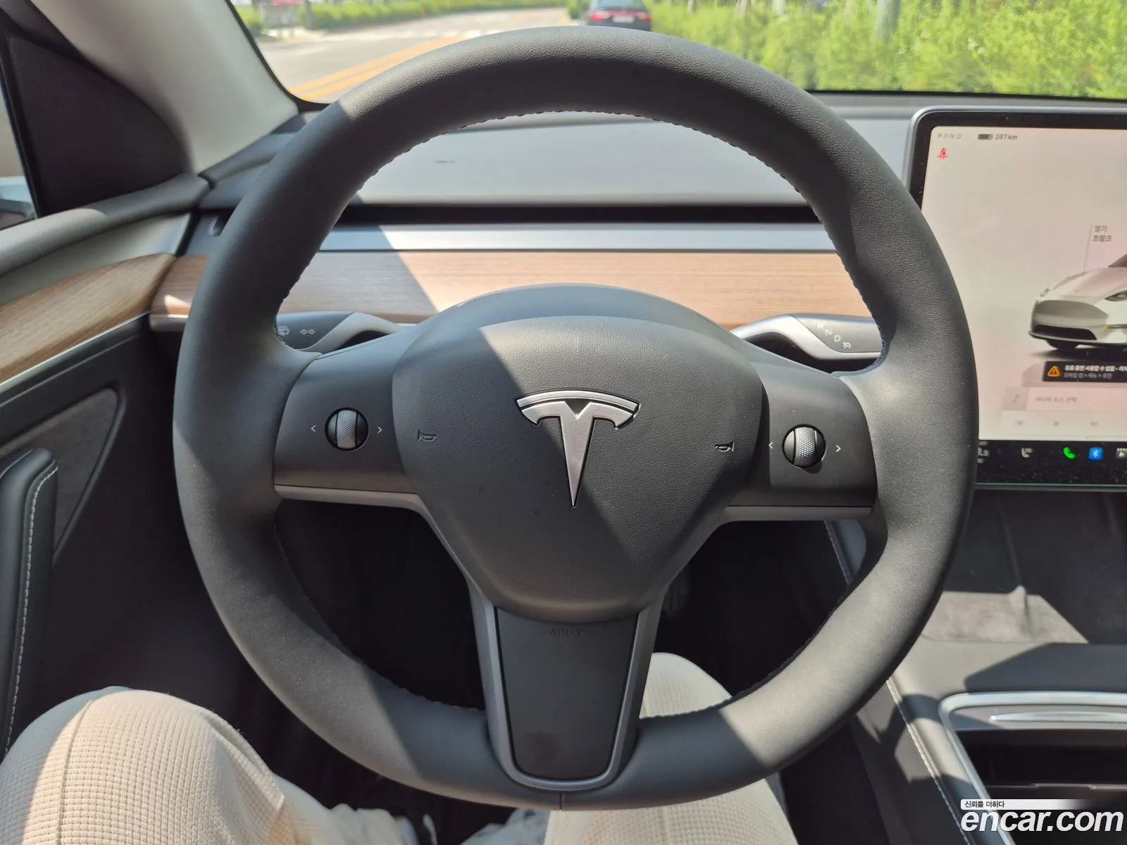 Tesla Model Y 2024 — 39