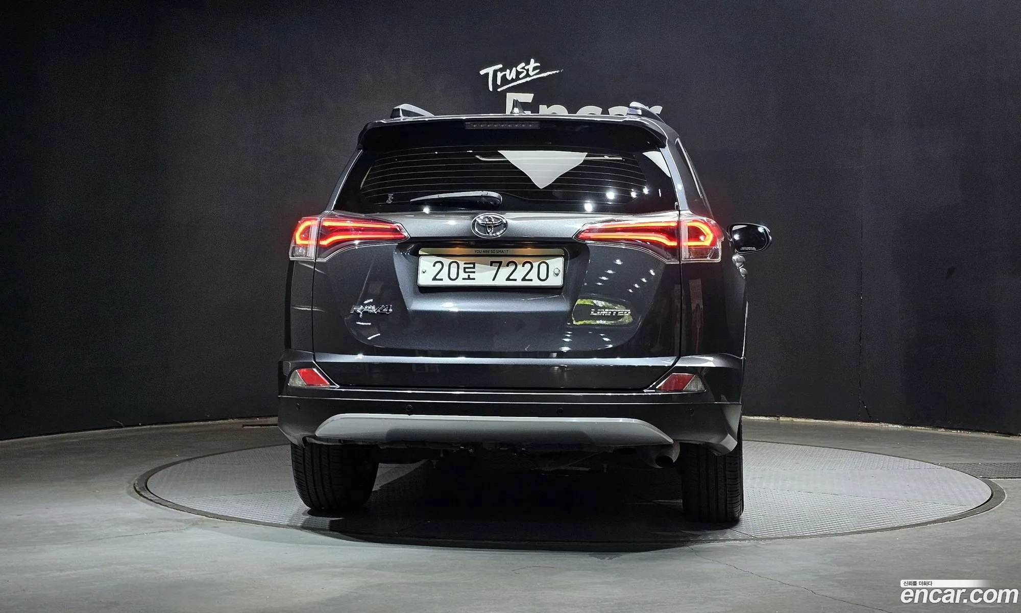 Toyota RAV4 2018 — 15