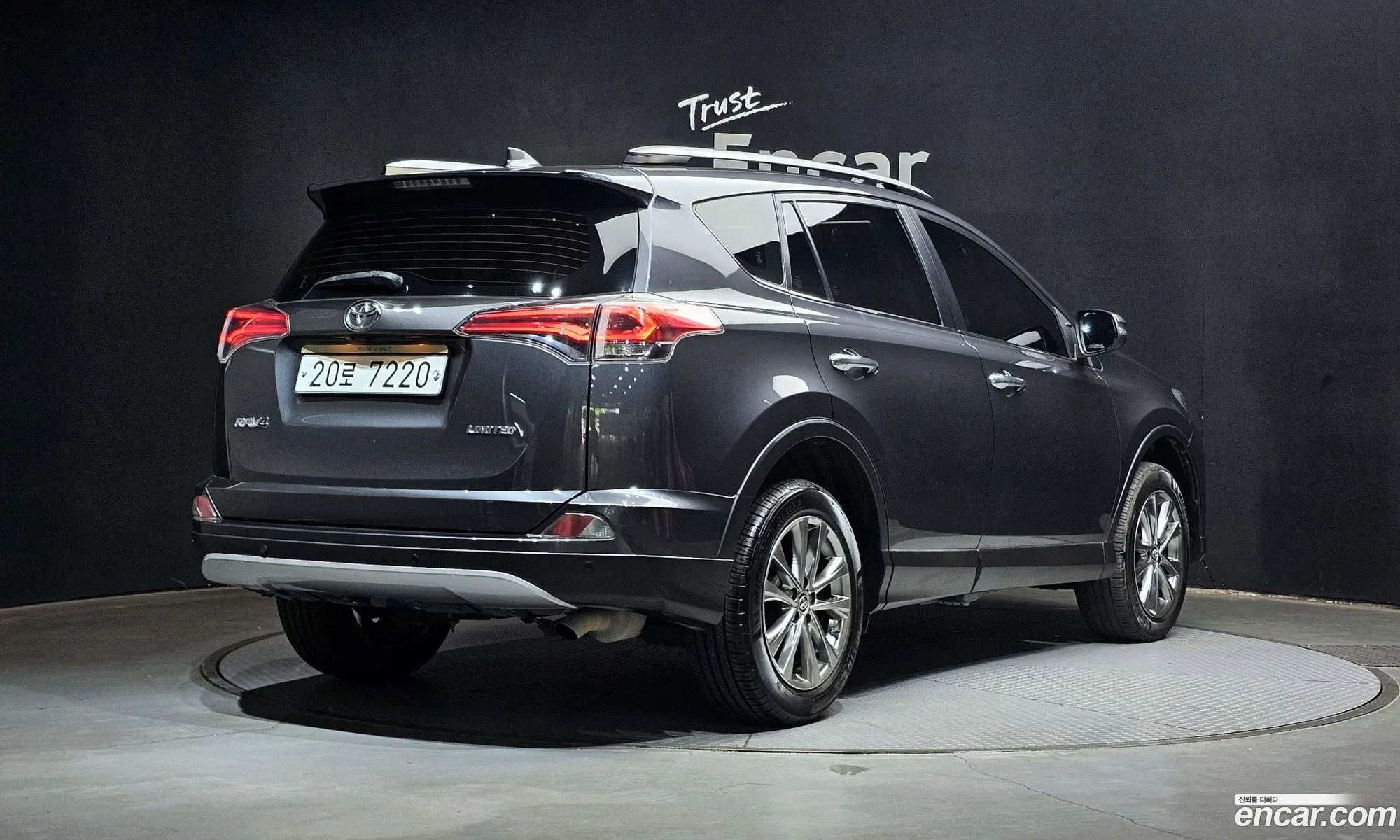 Toyota RAV4 2018 — 7