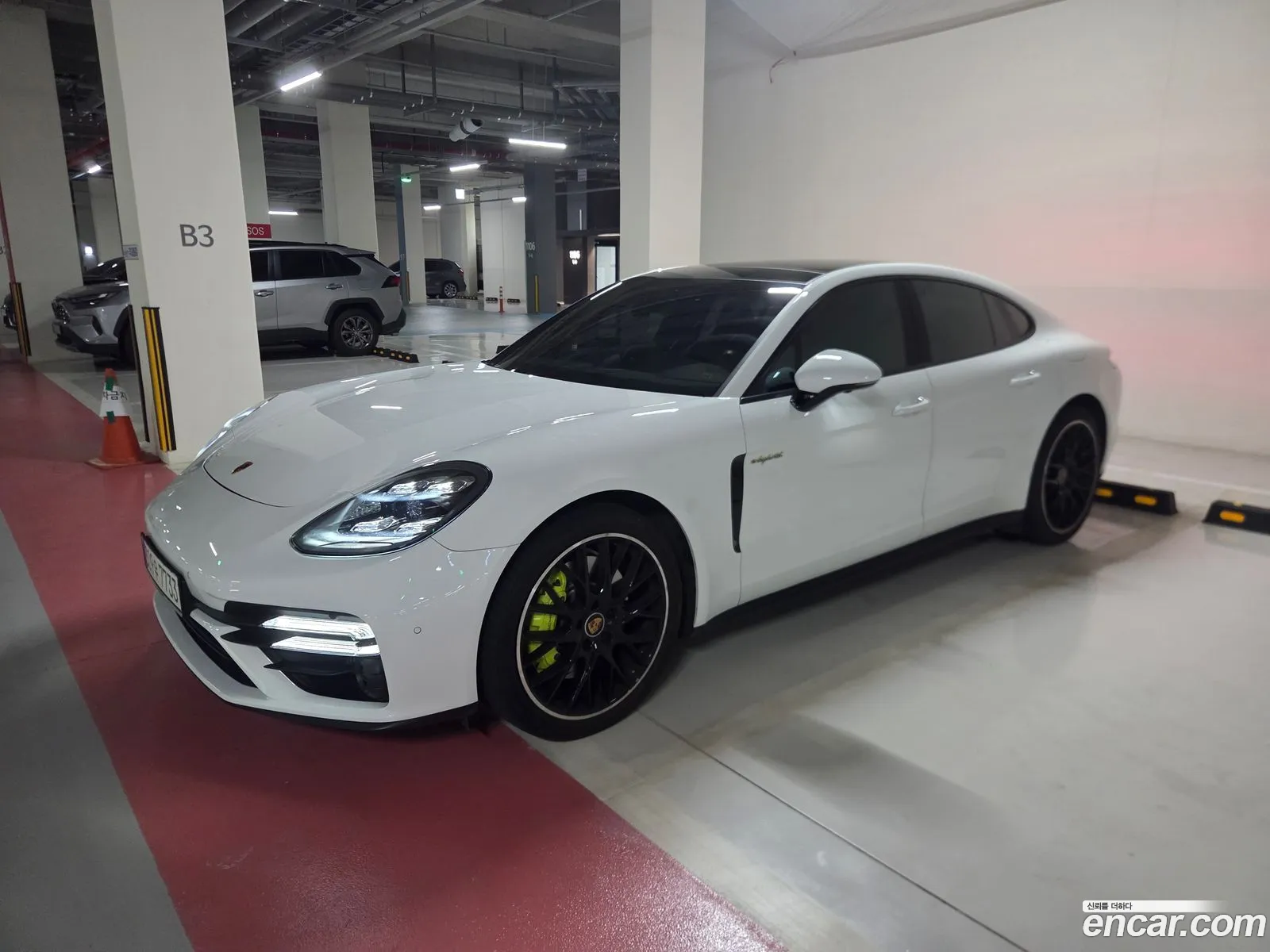 Porsche Panamera 2021 — 2