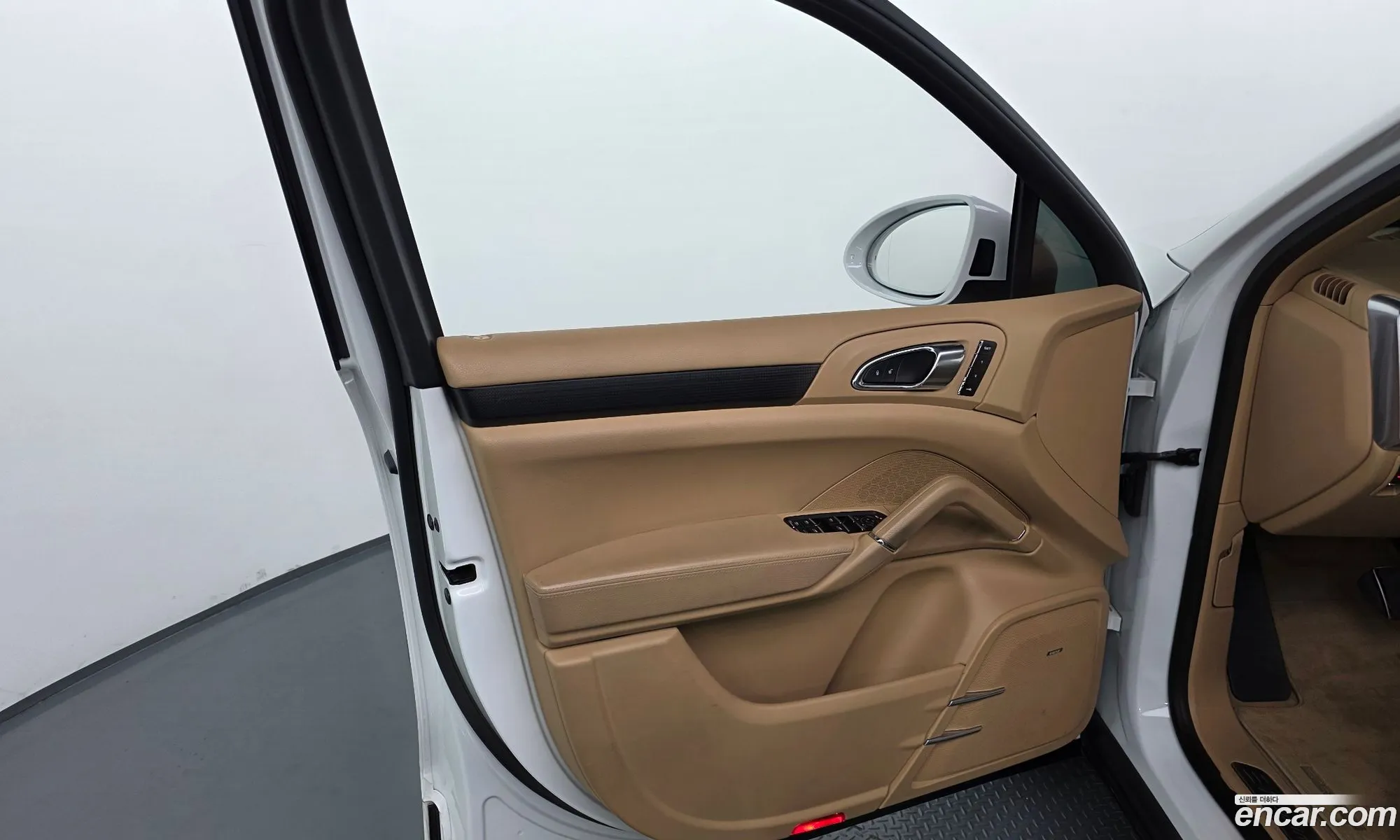 Porsche Cayenne 2017 WP1AF2924HKA31172 — 15