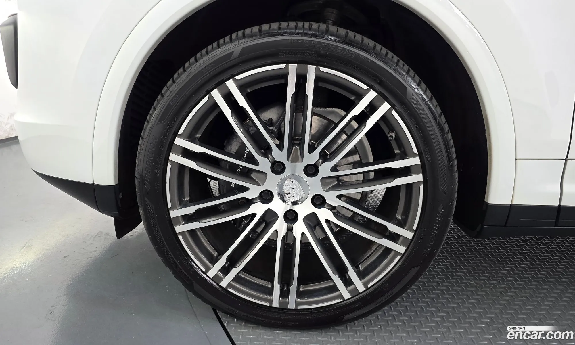 Porsche Cayenne 2017 WP1AF2924HKA31172 — 10