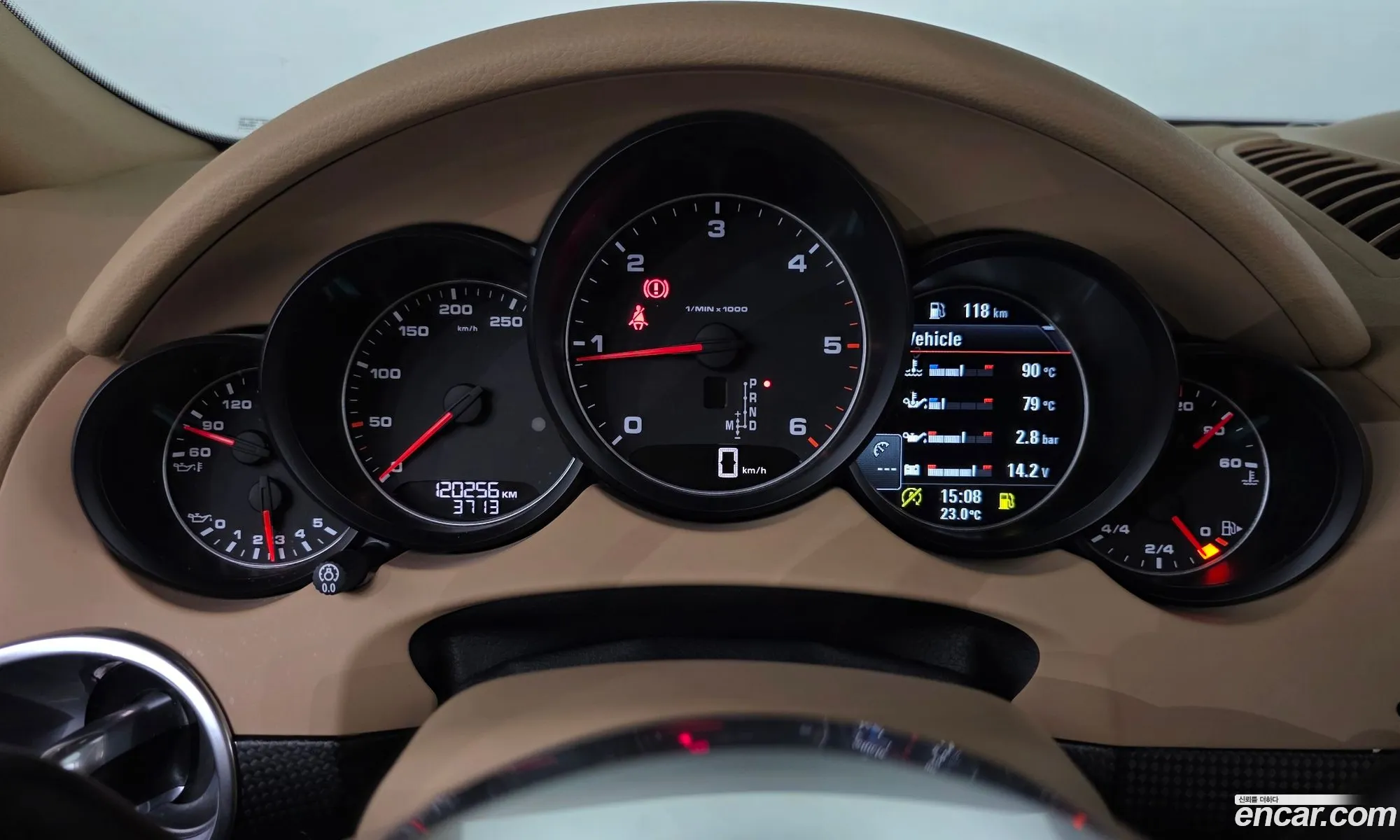 Porsche Cayenne 2017 WP1AF2924HKA31172 — 29
