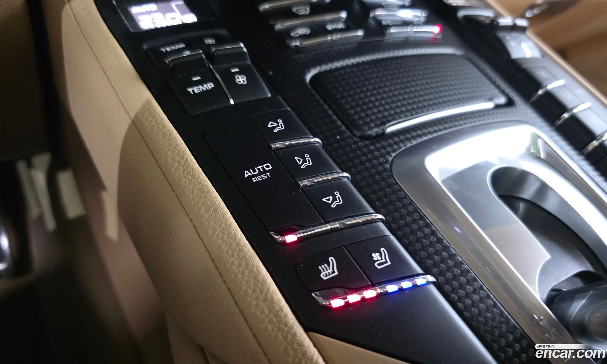 Porsche Cayenne 2017 WP1AF2924HKA31172 — 18