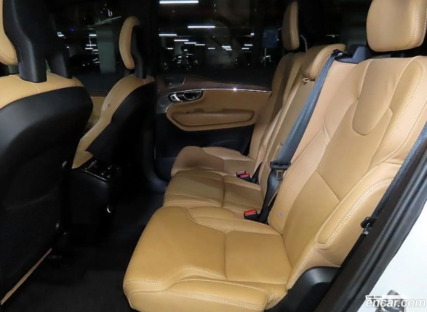 Volvo XC90 2016 — 18