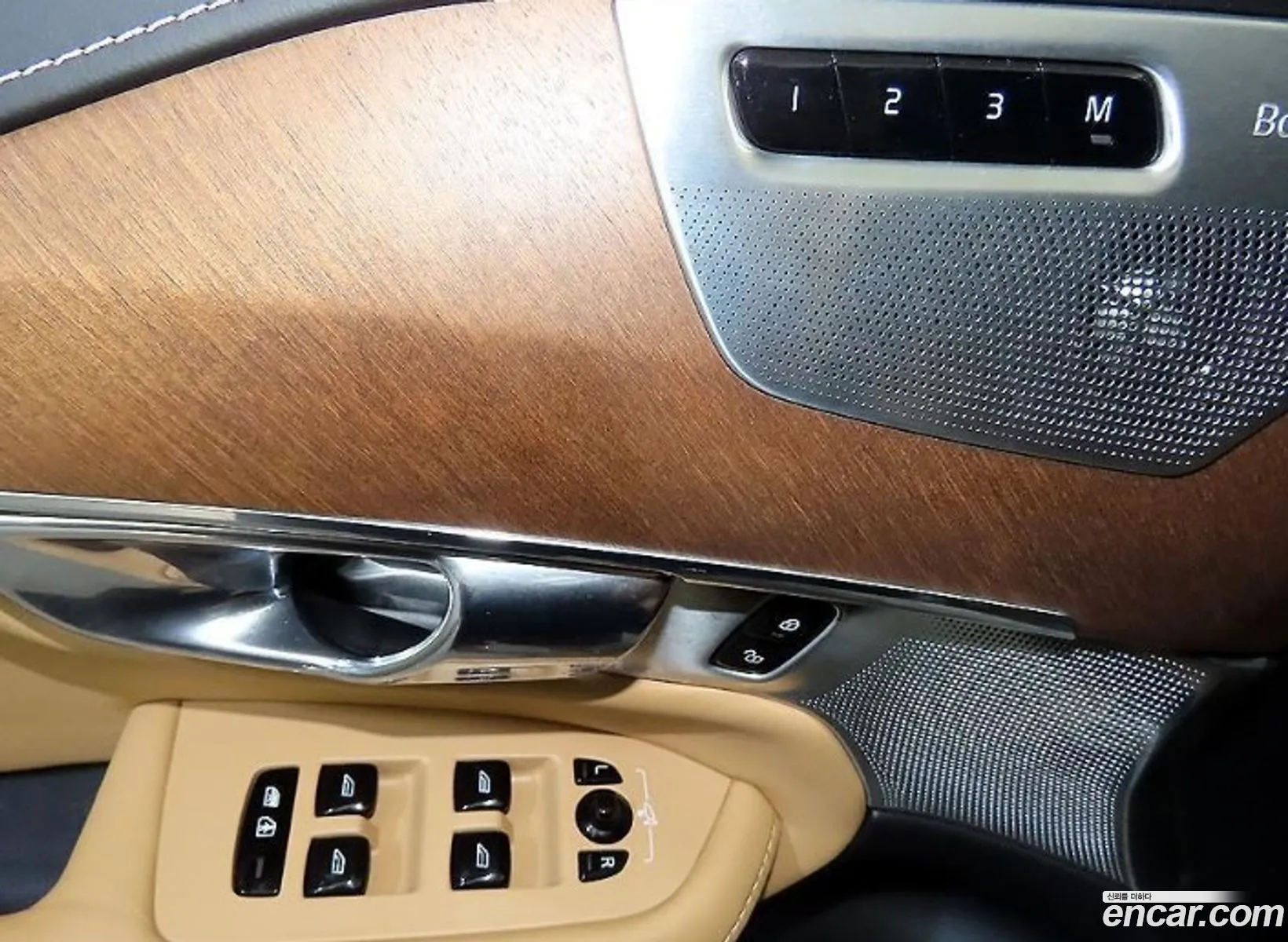 Volvo XC90 2016 — 13