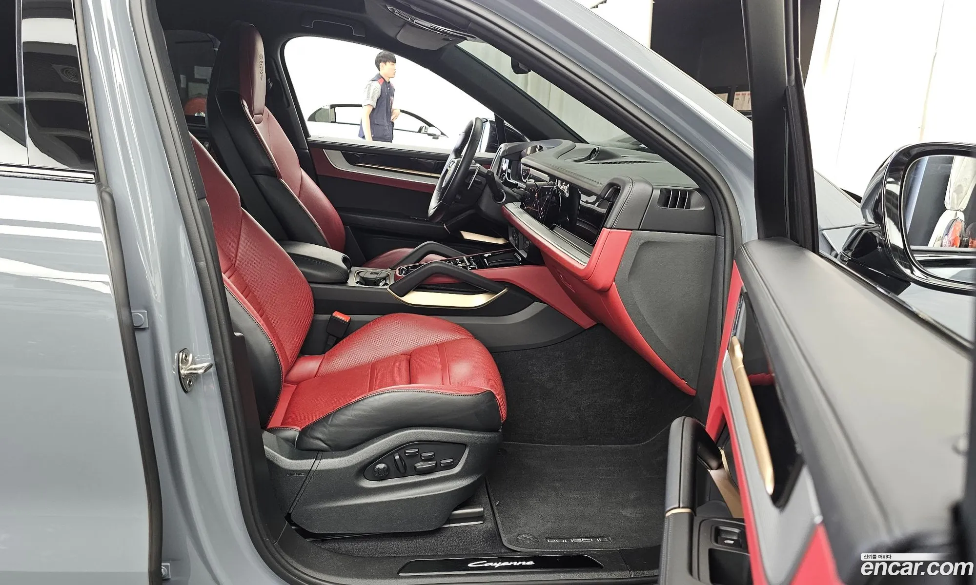 Porsche Cayenne 2023 WP1BA29Y6RDA58449 — 32