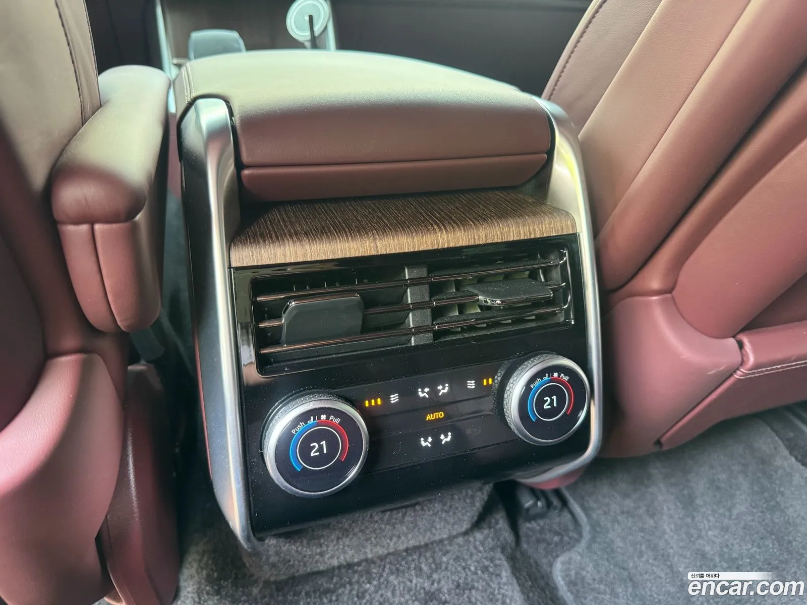 Land Rover Range Rover 2025 — 16