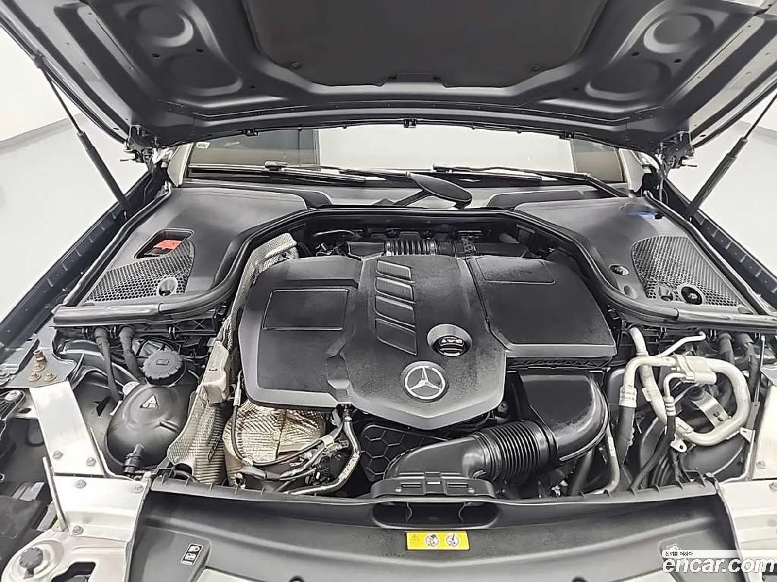 Mercedes-Benz E-Class W213 2019 — 13