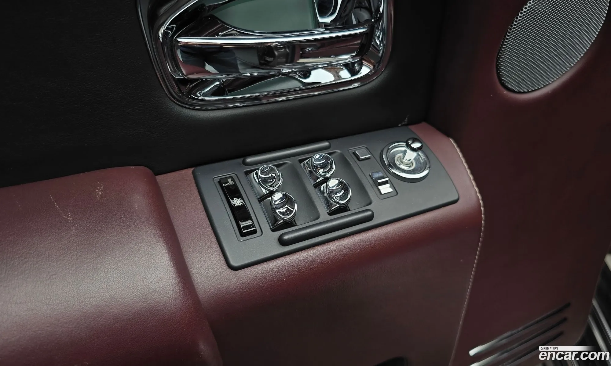 Rolls-Royce Phantom 2014 SCA681S00FUX72559 — 9